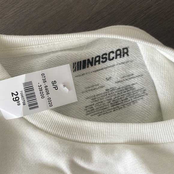 Urban Planet: NASCAR Oversized White/Cream Crewneck - Picture 3 of 4